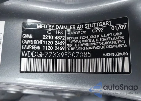 2009 Mercedes-Benz C 63 Amg z USA, uszkodzony, nr VIN WDDGF77XX9F307085